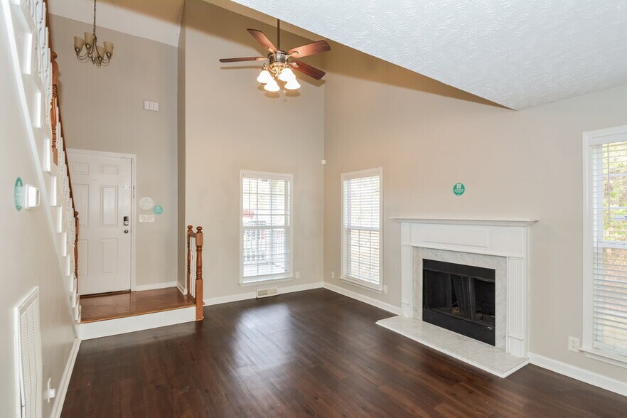 Building Photo - 208 Painter Dr