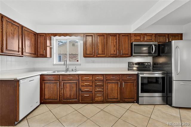 Building Photo - 225 S Yates St