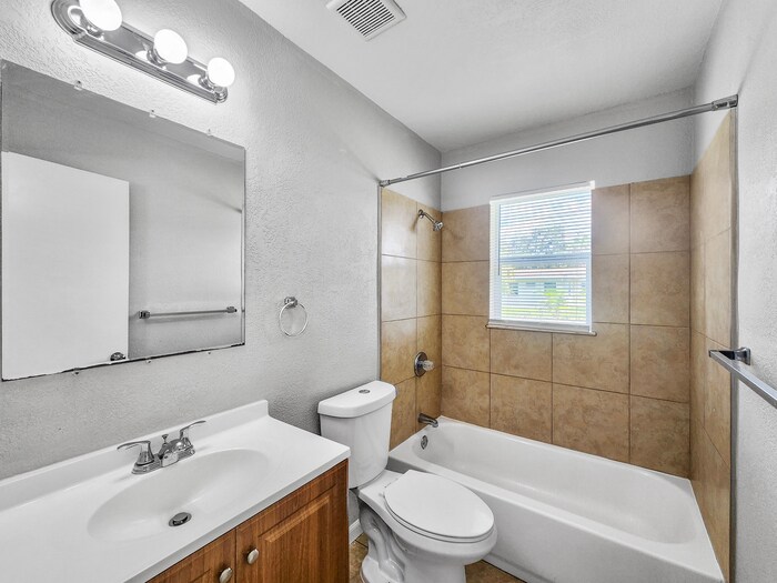 Building Photo - 5773 56th Terrace N