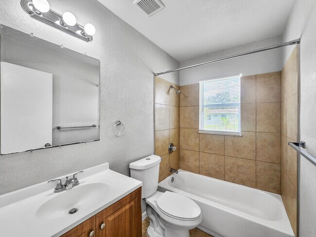 Building Photo - 5773 56th Terrace N