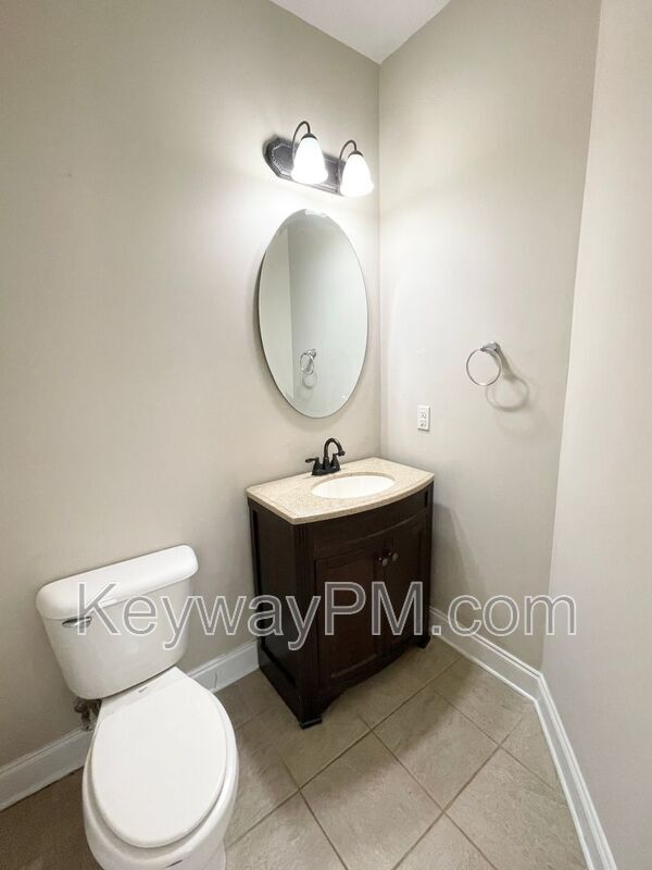 Building Photo - 119 Bay Meadows Dr