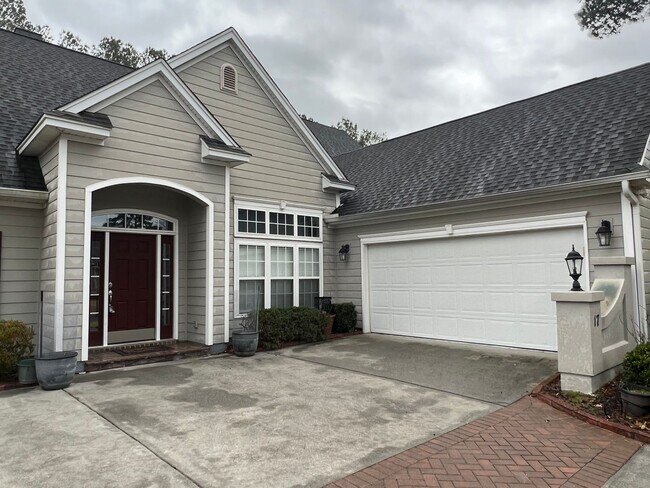 Building Photo - Baynard Park