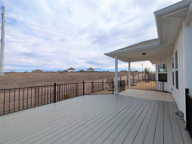 Building Photo - 5524 Sacra Cv