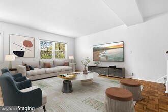 Building Photo - 1615 Mt Eagle Pl
