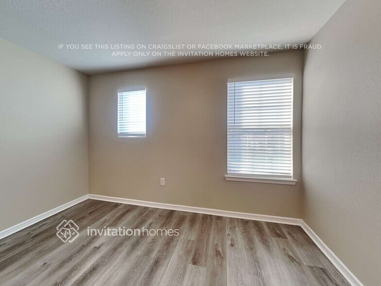 Building Photo - 3815 Spruce Creek Dr
