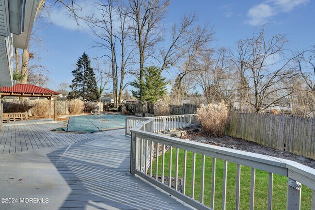 Building Photo - 22 Brookside Ct