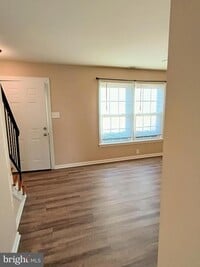 Building Photo - 337 Clay St