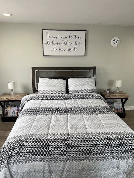 Building Photo - 1344 Pinnacle Rd