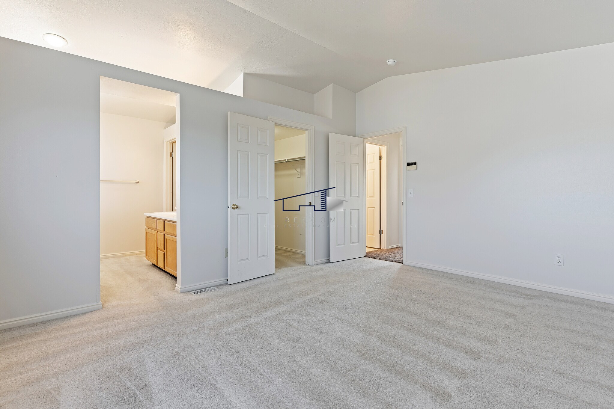 Building Photo - 5589 S 3275 W