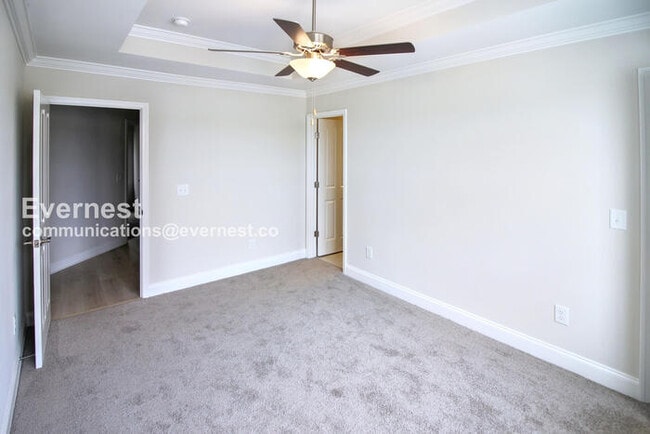 Building Photo - 809 Goswell Dr