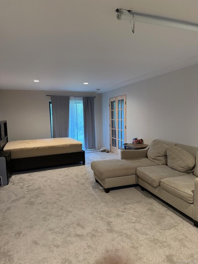 Building Photo - 29 Krystal Dr