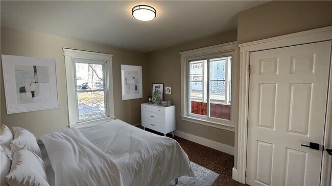 Building Photo - 34 Rutland St