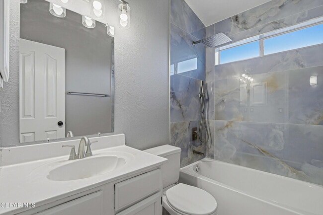 Building Photo - 12325 Tierra Bella Dr