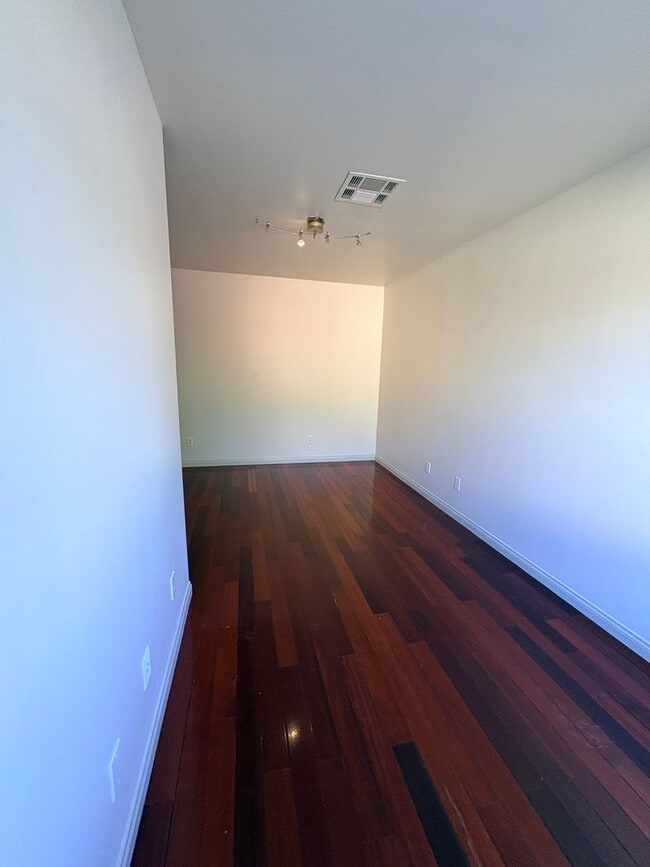 Building Photo - beautiful 4 bedroom 4 baths in West covina. Must see!