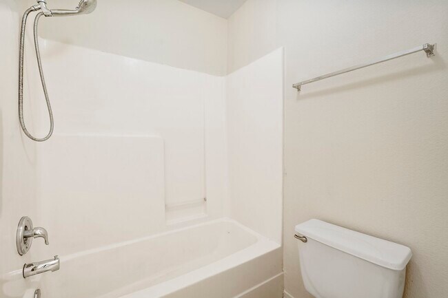 Building Photo - 16342 Blue Rock Springs Dr