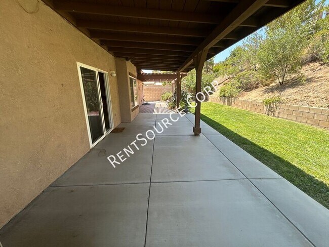 Building Photo - 39821 Sunstar St
