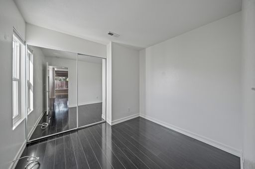 Building Photo - North Park Beautiful Townhome Two Weeks FREE 3 bd / 2.5 ba 2-story w/Private Patio Yard, Parking,...