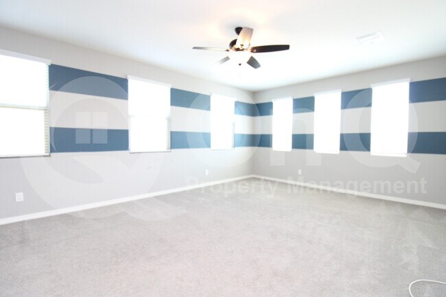 Building Photo - 2100 E Wisteria Dr