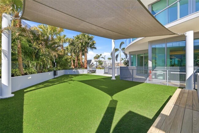 Building Photo - 400 Central Ave