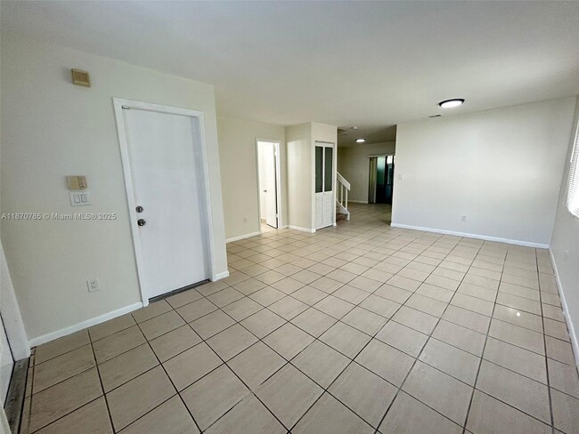 Building Photo - 11047 SW 154th Ct
