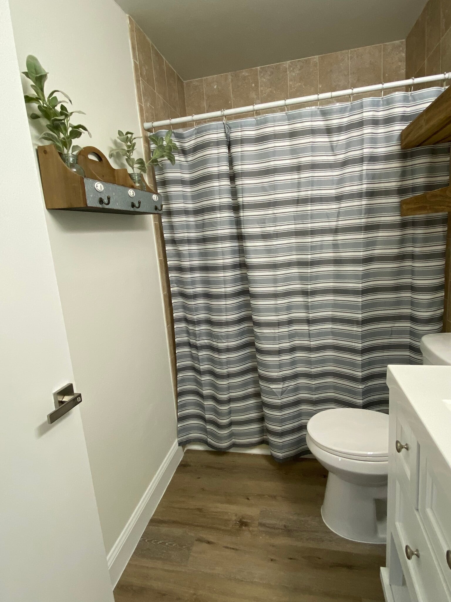 Building Photo - 1781 SE Linpark Ct