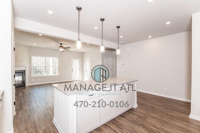 Building Photo - Elegant Townhouse in City of Buford School District!