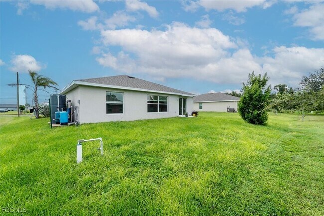 Building Photo - 4138 E Gator Cir