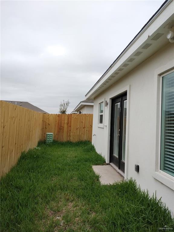 Building Photo - 12 S Xanthia St