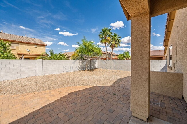 Building Photo - 44212 W Cydnee Dr