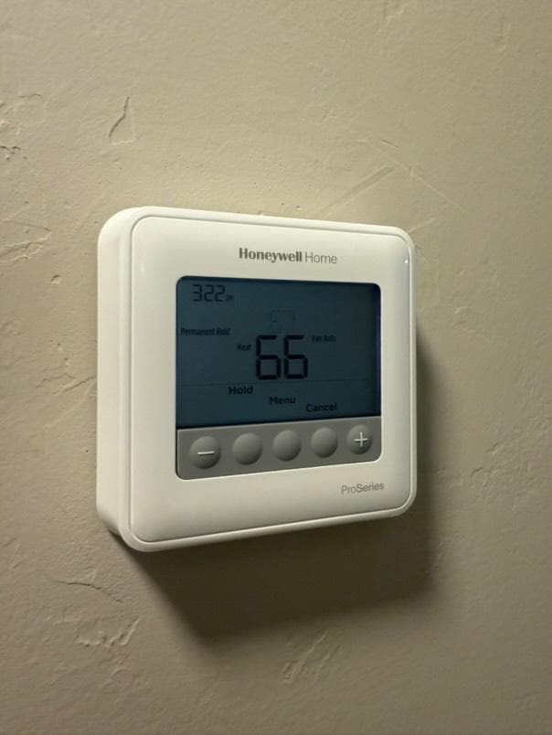 Building Photo - 177 Riverview C