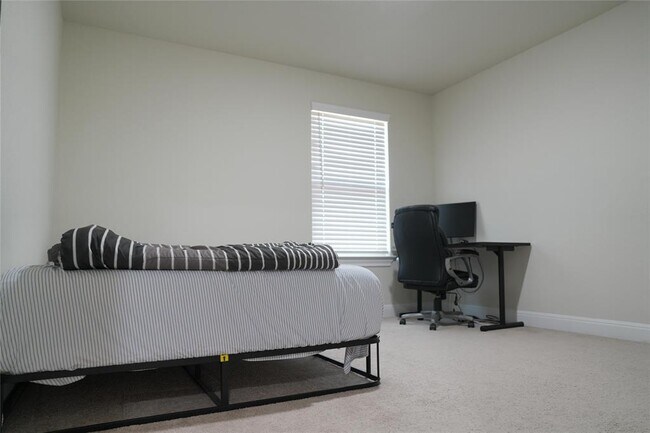 Building Photo - 120 Snowy Plover Ln