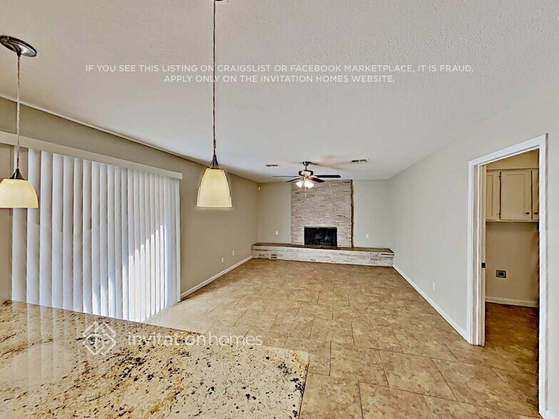 Building Photo - 2831 S Don Luis Cir