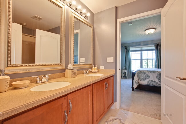 Building Photo - 2580 Bayswater Cir