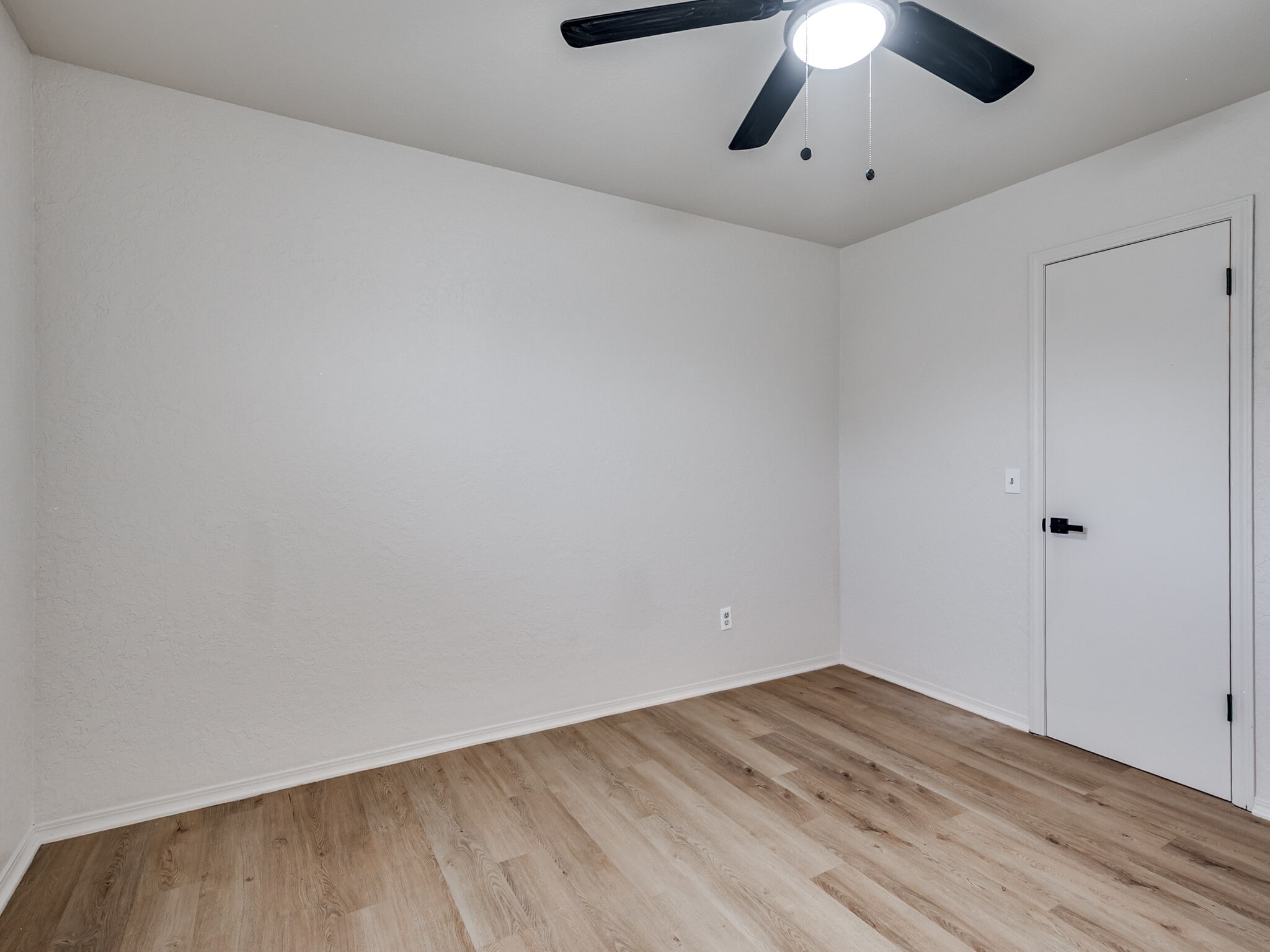 Bedroom - 5301 SE 82nd St