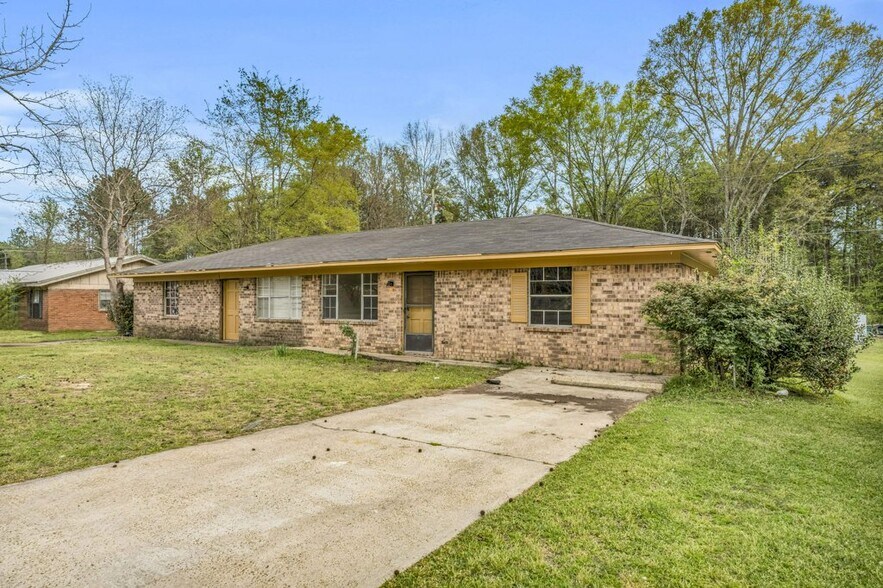 Building Photo - 128 Wyman Dr