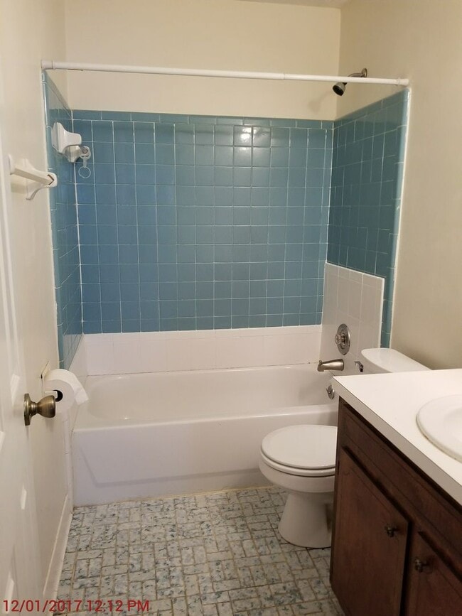 Building Photo - 126 Red Cedar Dr