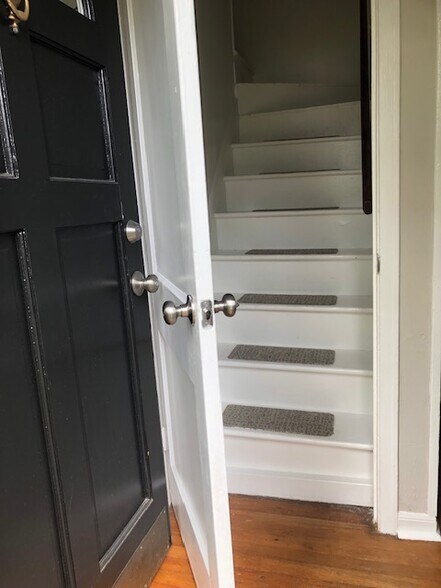 Building Photo - 3412 Keswick Dr