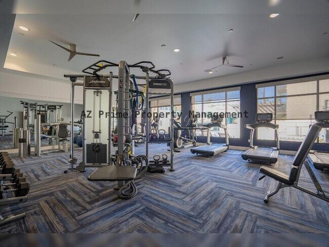 Building Photo - 7300 E Earll Dr