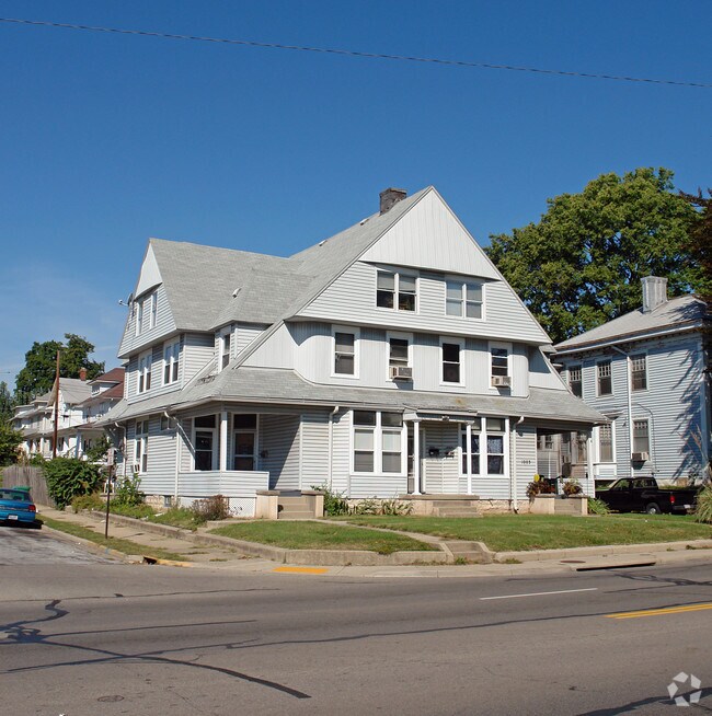 Primary Photo - 1001 N Limestone St