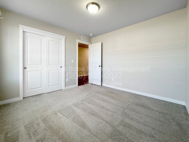 Building Photo - 3791 E Hags Head St