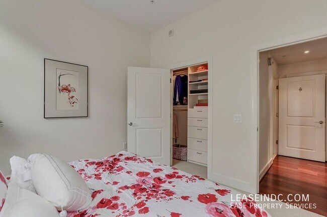 Building Photo - 2425 L St NW