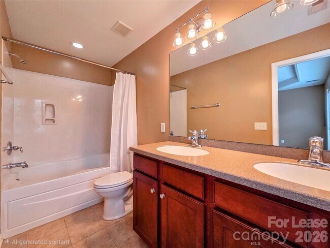 Building Photo - 1114 Drayton Ct