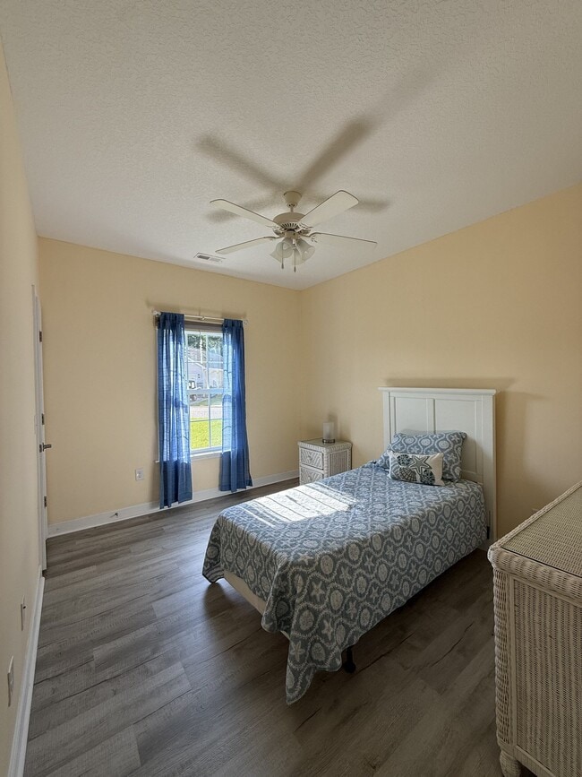 Building Photo - 101 Palm Cove Cir