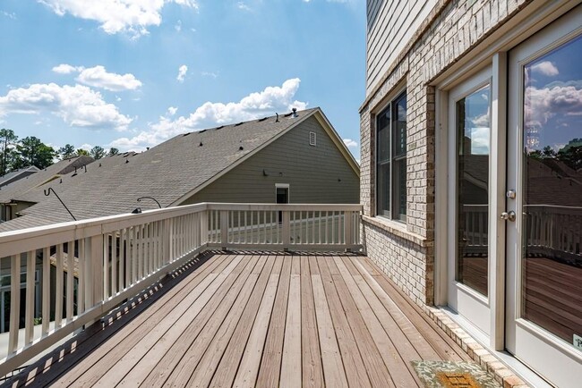 Building Photo - 11760 Stratham Dr