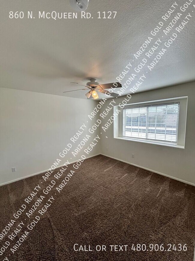 Building Photo - 860 N McQueen Rd