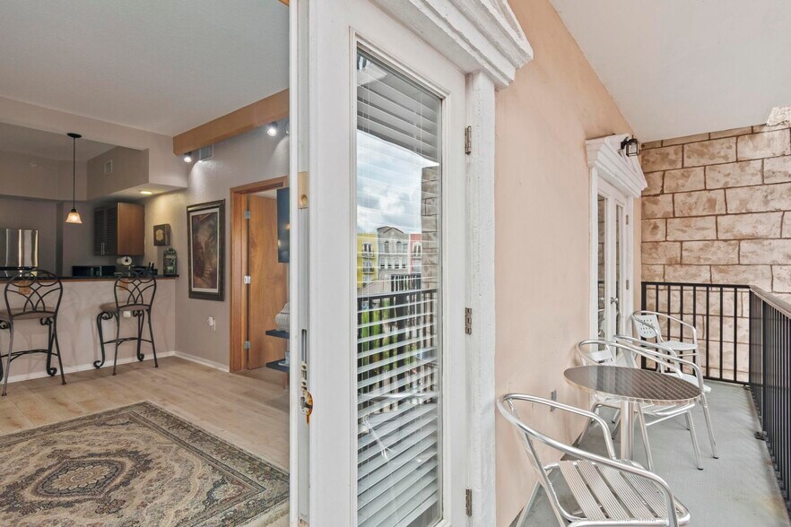 Building Photo - 101 Palm Harbor Pky