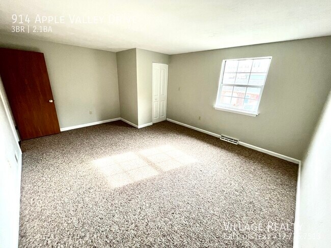 Building Photo - 914 Apple Valley Dr