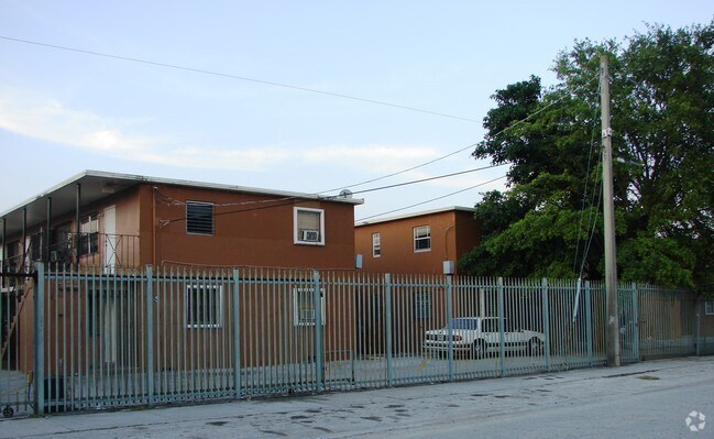 Building Photo - 1275-1285 NW 60th St