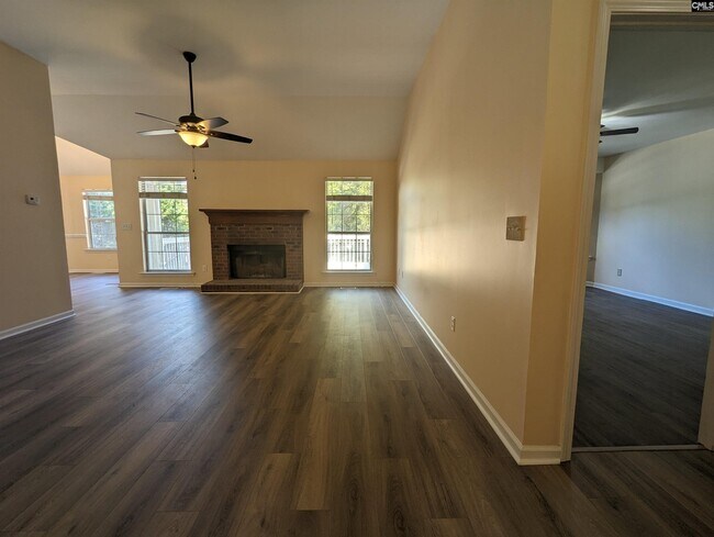 Building Photo - 112 Glen Eagle Cir