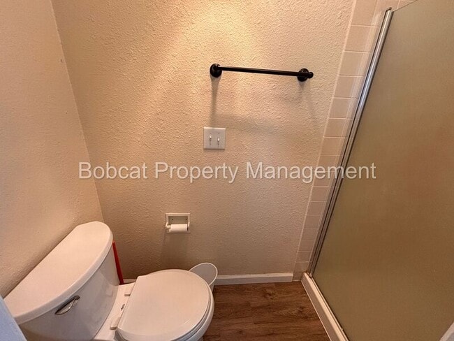 Building Photo - 1316 Green Dr